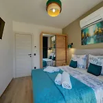 In With Pool Near Brijuni Park Villa *