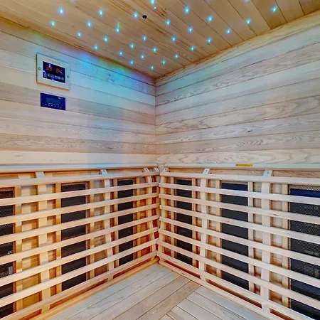 Villa In With Pool Near Brijuni Park *